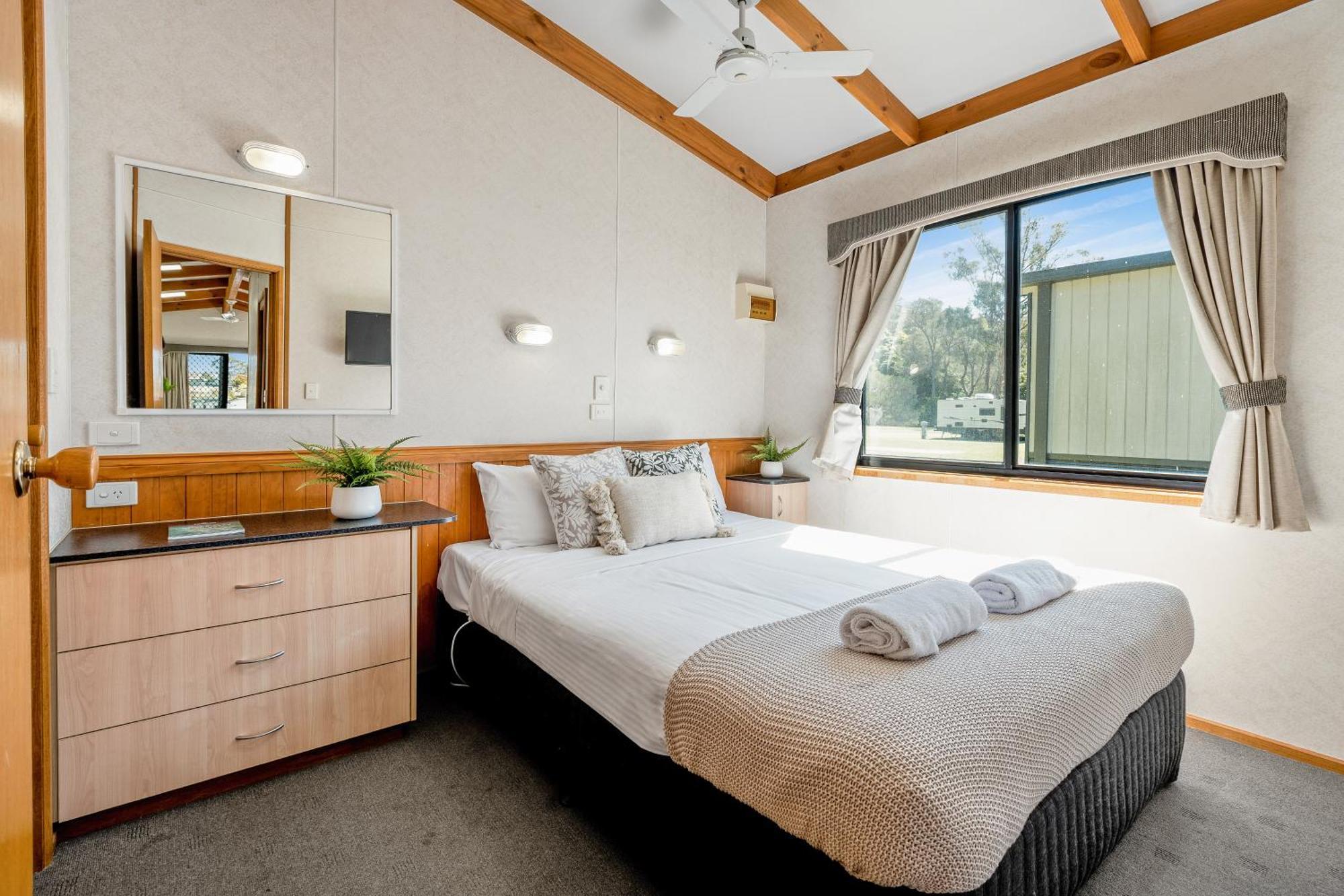 Tasman Holiday Parks - ميريمبولا الغرفة الصورة